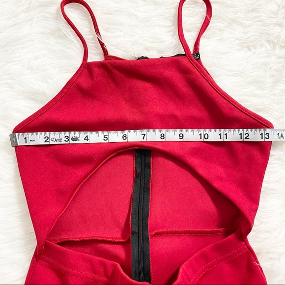 PRETTYLITTLETHING Red Cut Out Wide Leg Jum… - Picture 4 of 9